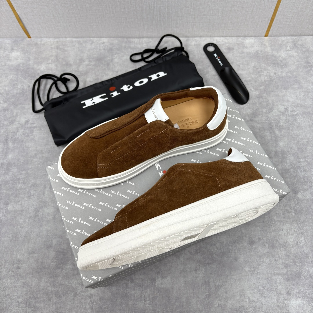 💋💍 Kito*n 新品 男士拼色厚底休闲鞋 鞋面采用高丝光磨砂牛皮+优质小牛皮的拼接设计，磨砂皮细腻软