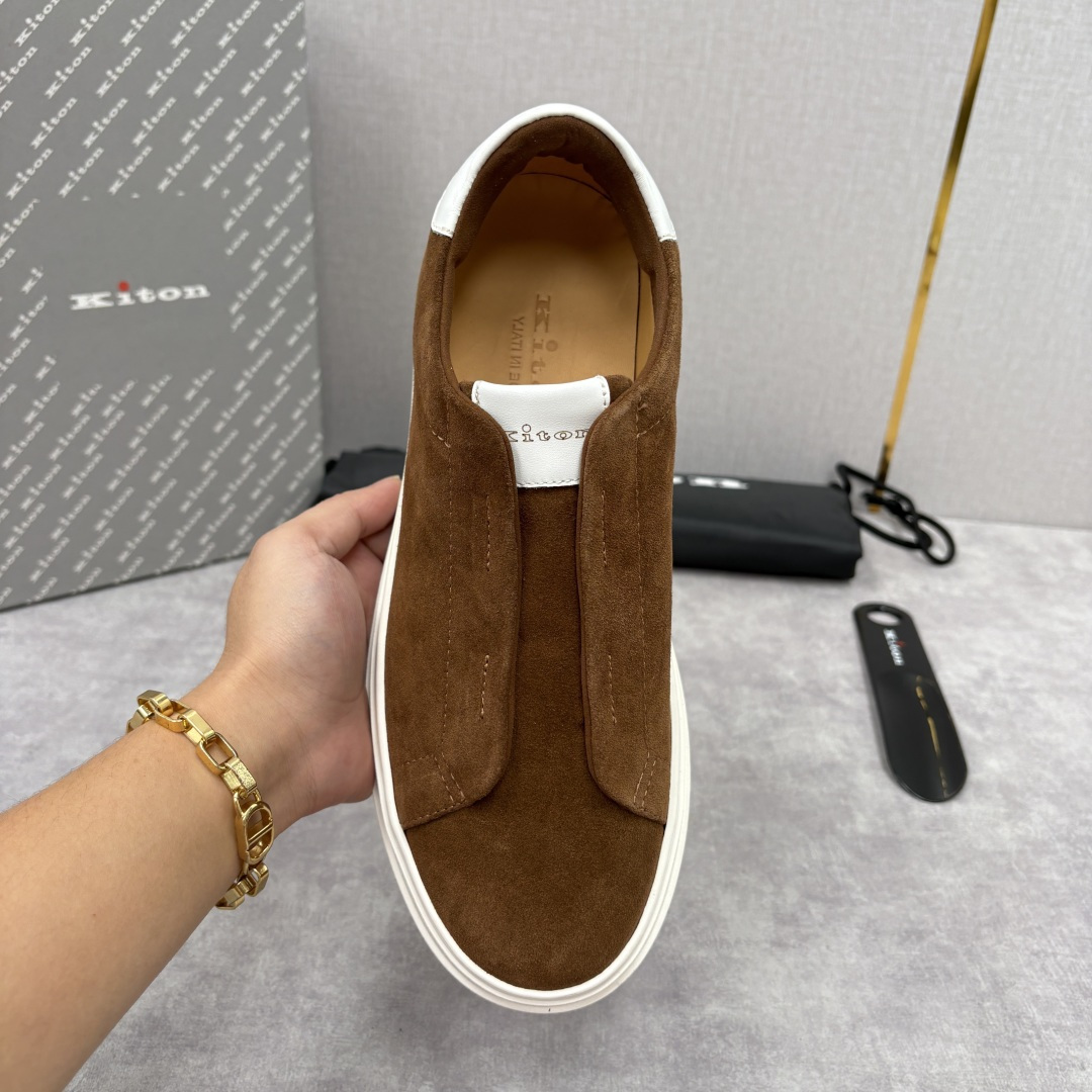 💋💍 Kito*n 新品 男士拼色厚底休闲鞋 鞋面采用高丝光磨砂牛皮+优质小牛皮的拼接设计，磨砂皮细腻软