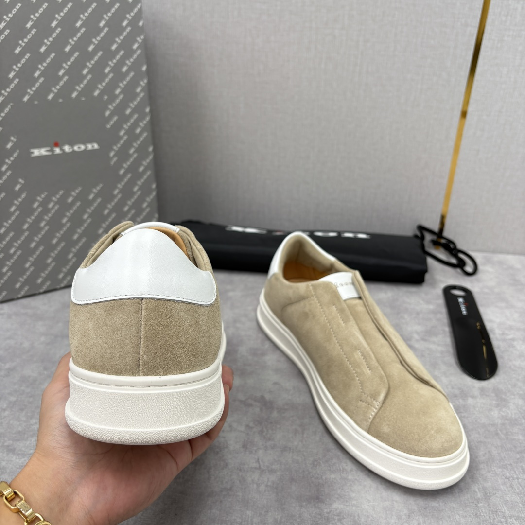 💋💍 Kito*n 新品 男士拼色厚底休闲鞋 鞋面采用高丝光磨砂牛皮+优质小牛皮的拼接设计，磨砂皮细腻软