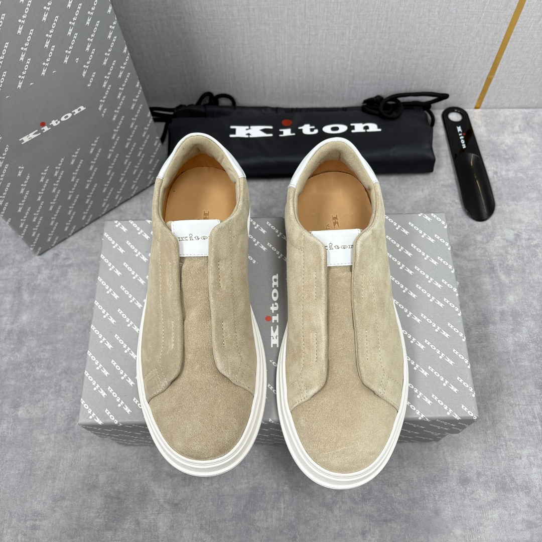 💋💍 Kito*n 新品 男士拼色厚底休闲鞋 鞋面采用高丝光磨砂牛皮+优质小牛皮的拼接设计，磨砂皮细腻软