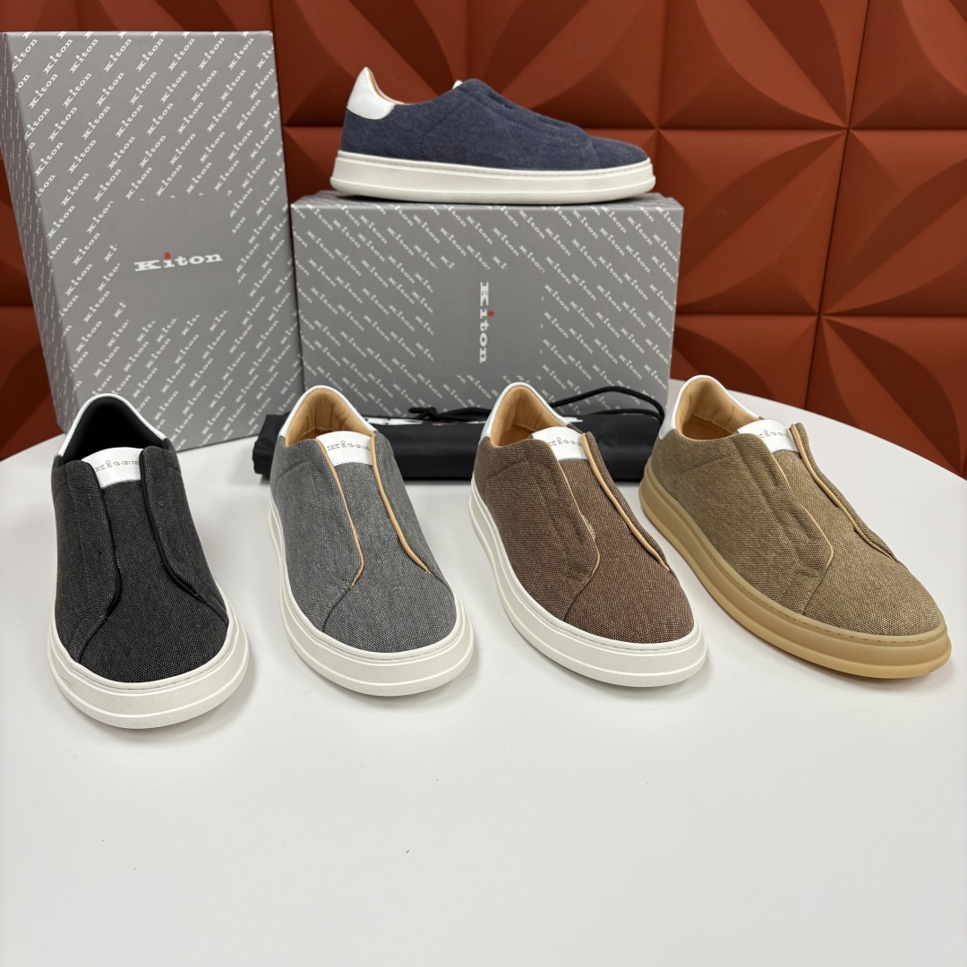 💋💍 Kito*n 新品 男士拼色厚底休闲鞋 鞋面采用牛仔布拼牛皮，小牛皮挺括有型且光泽温润。两种材质均