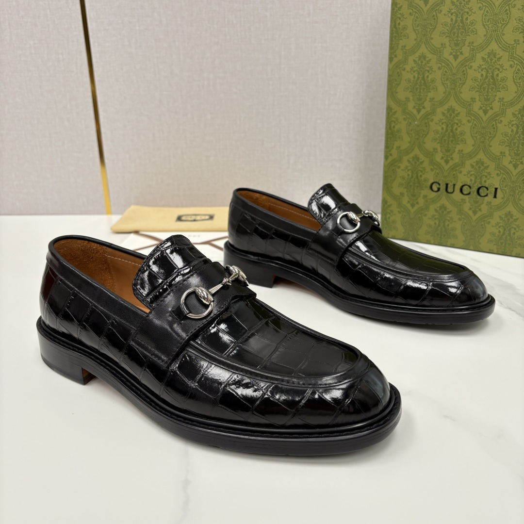💋💍G家 GUCC* 新品男士马衔扣乐福鞋皮鞋 经典与时尚的交融 鞋面上的马衔扣，是古-驰经典符号的具象