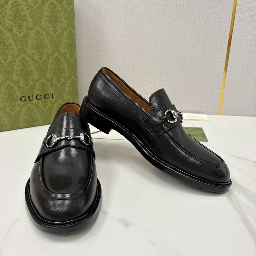 💋💍G家 GUCC* 新品男士马衔扣乐福鞋皮鞋 经典与时尚的交融 鞋面上的马衔扣，是古-驰经典符号的具象