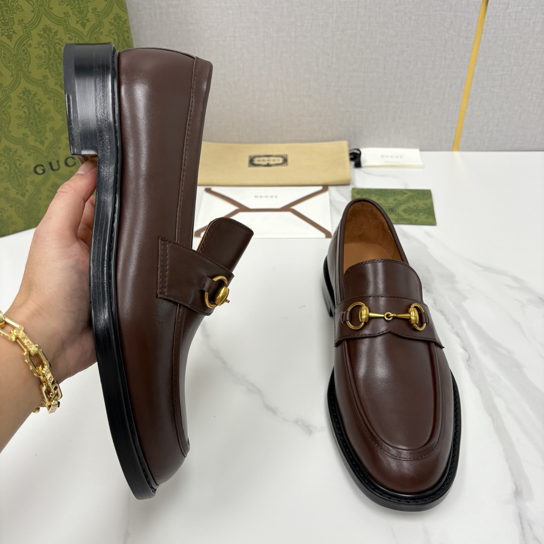 💋💍G家 GUCC* 新品男士马衔扣乐福鞋皮鞋 经典与时尚的交融 鞋面上的马衔扣，是古-驰经典符号的具象