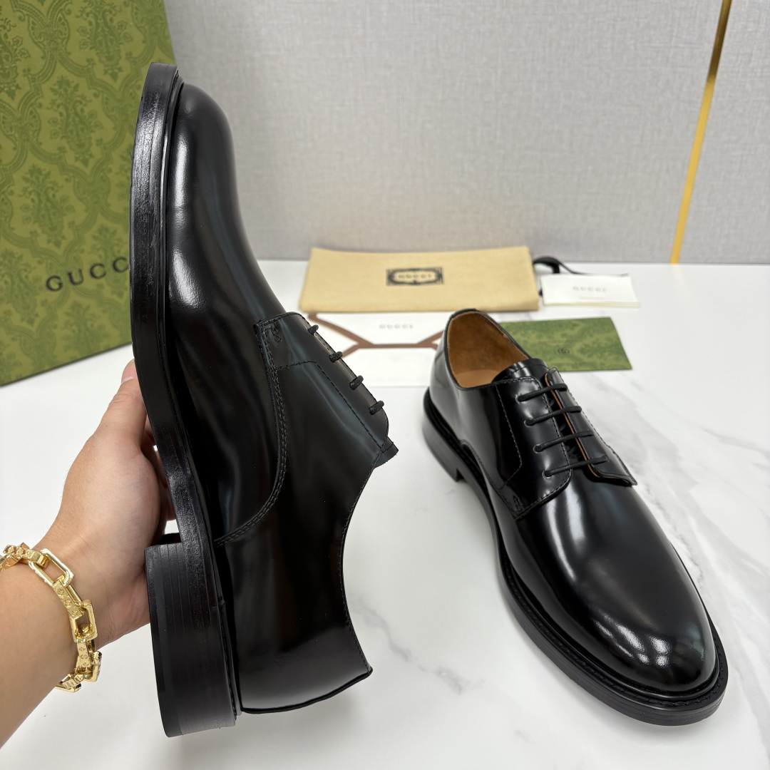 💋💍G家 GUCC* 古-驰 新品男士正装鞋皮鞋 德比鞋鞋型，是优雅与实用的平衡之选。选用细腻有光泽的进