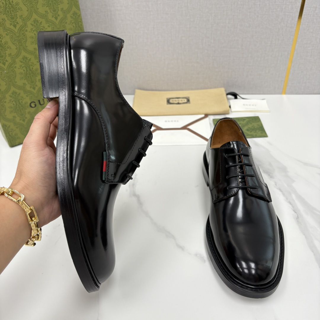 💋💍G家 GUCC* 古-驰 新品男士正装鞋皮鞋 德比鞋鞋型，是优雅与实用的平衡之选。选用细腻有光泽的进