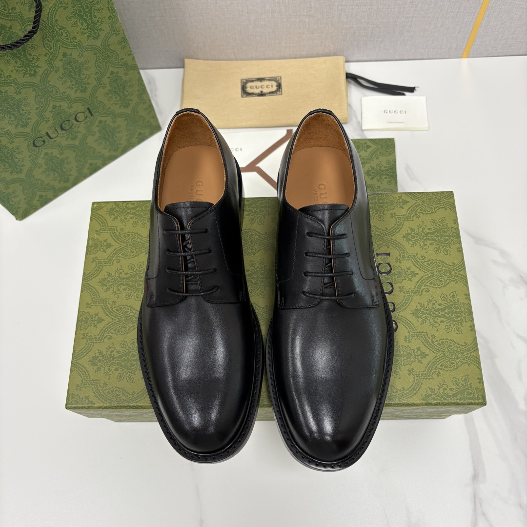 💋💍G家 GUCC* 古-驰 新品男士正装鞋皮鞋 德比鞋鞋型，是优雅与实用的平衡之选。选用细腻有光泽的进