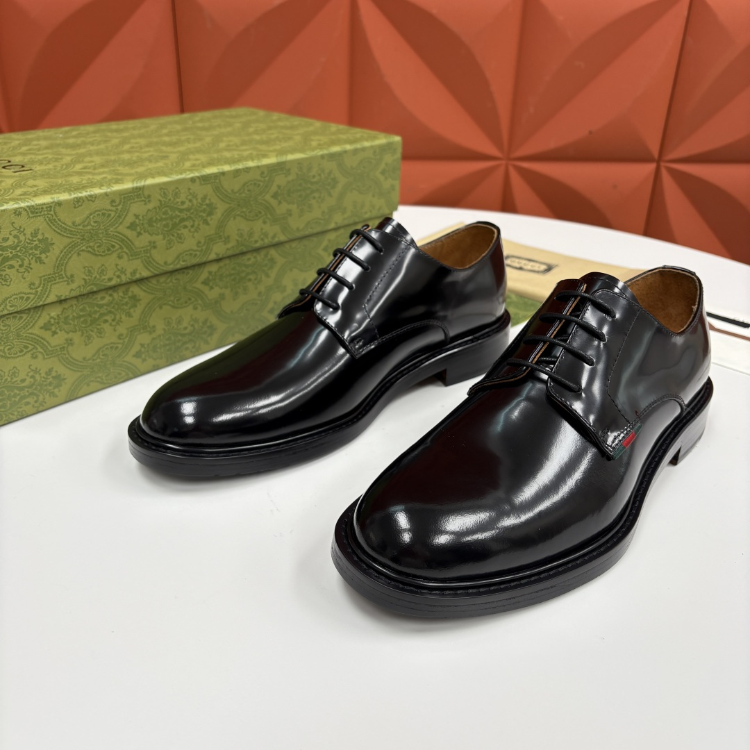💋💍G家 GUCC* 古-驰 新品男士正装鞋皮鞋 德比鞋鞋型，是优雅与实用的平衡之选。选用细腻有光泽的进