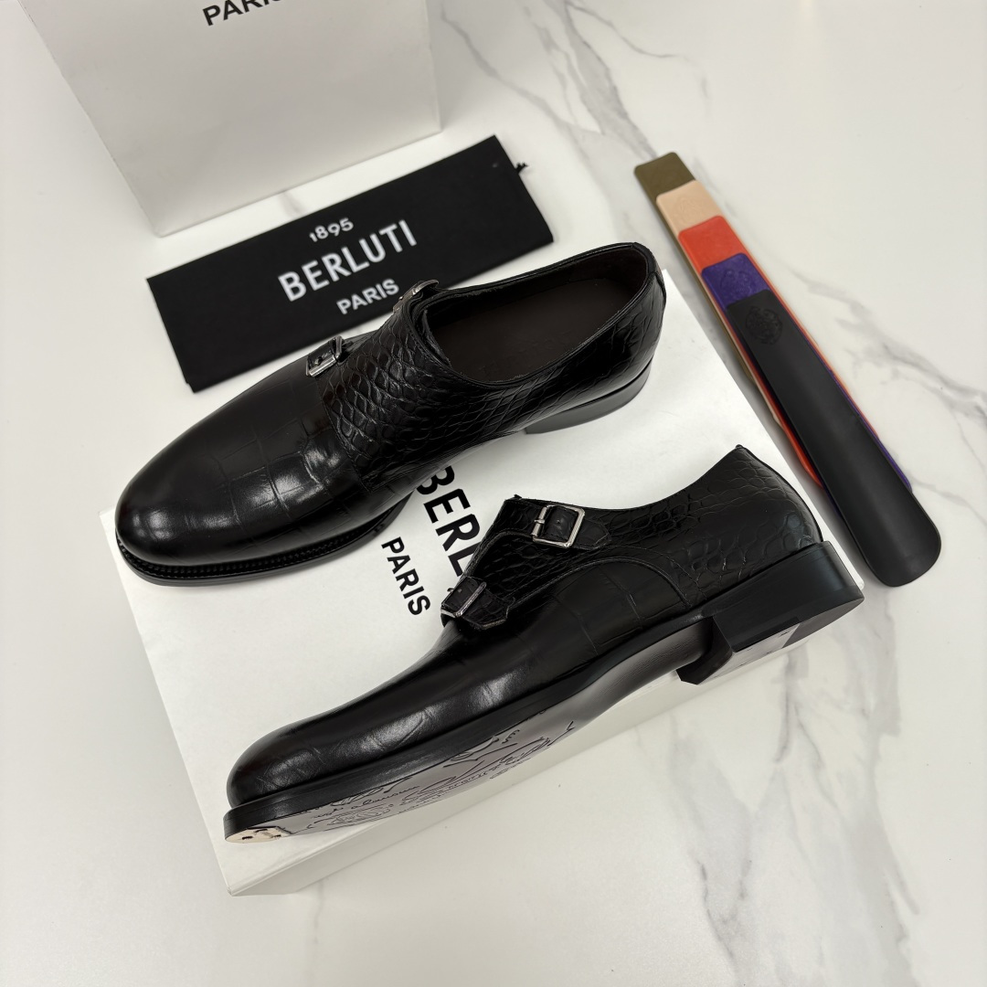 💋💍Berlut* 布鲁提 新款男士手工擦色正装皮鞋上新🆕 经典孟克搭扣皮鞋系列，能完美诠释优雅与质感的