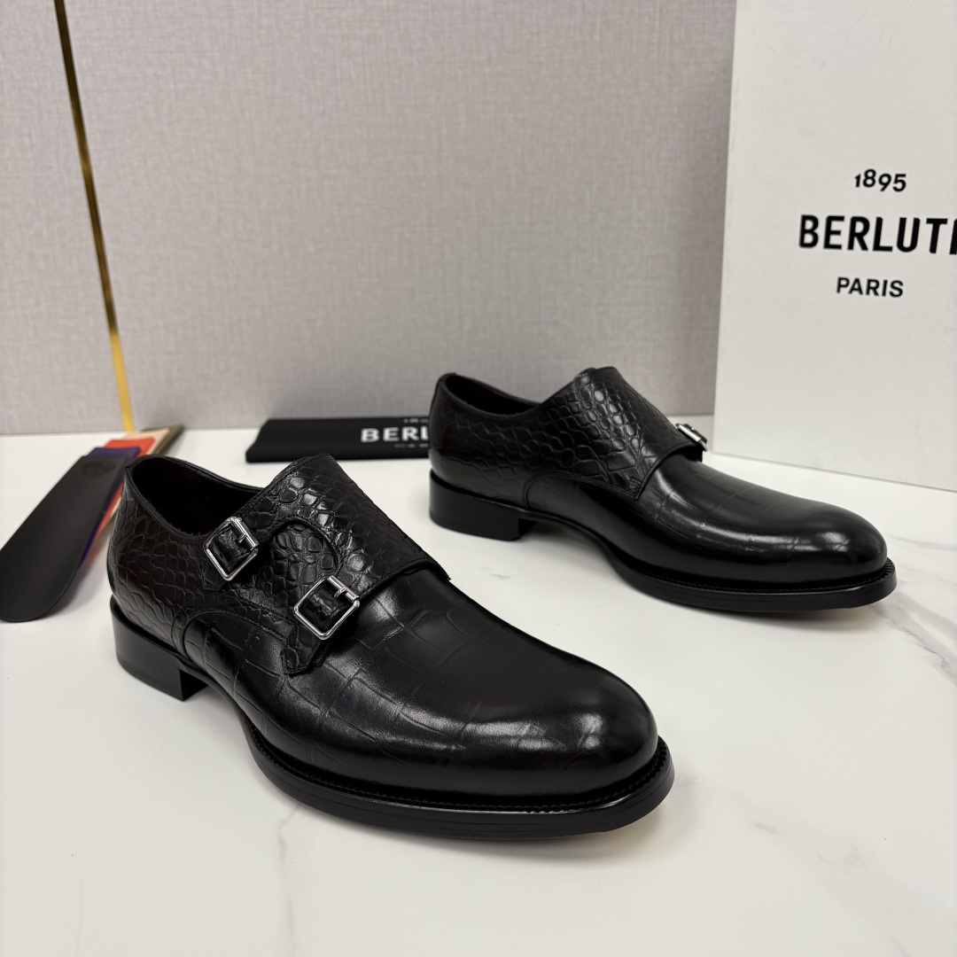 💋💍Berlut* 布鲁提 新款男士手工擦色正装皮鞋上新🆕 经典孟克搭扣皮鞋系列，能完美诠释优雅与质感的