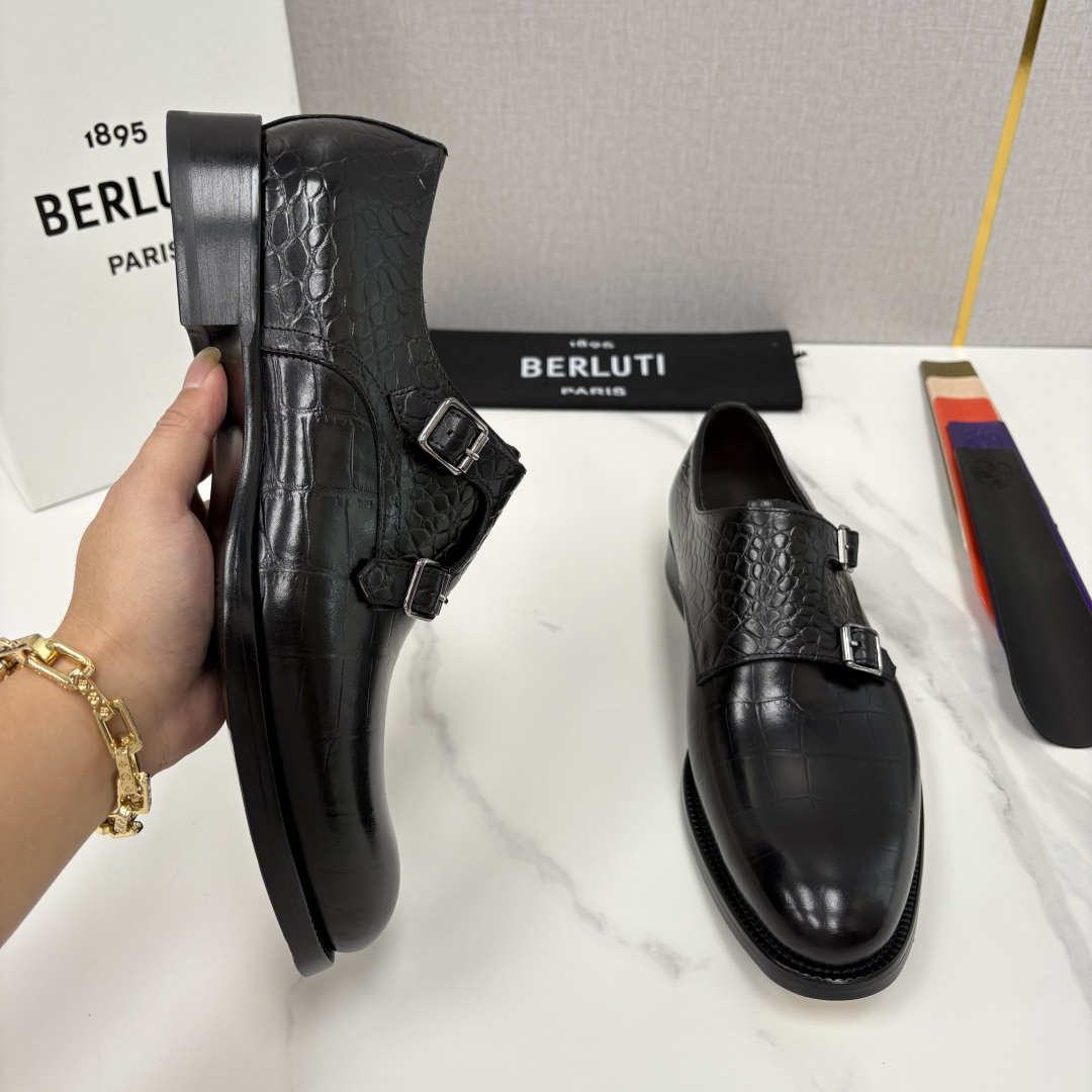 💋💍Berlut* 布鲁提 新款男士手工擦色正装皮鞋上新🆕 经典孟克搭扣皮鞋系列，能完美诠释优雅与质感的