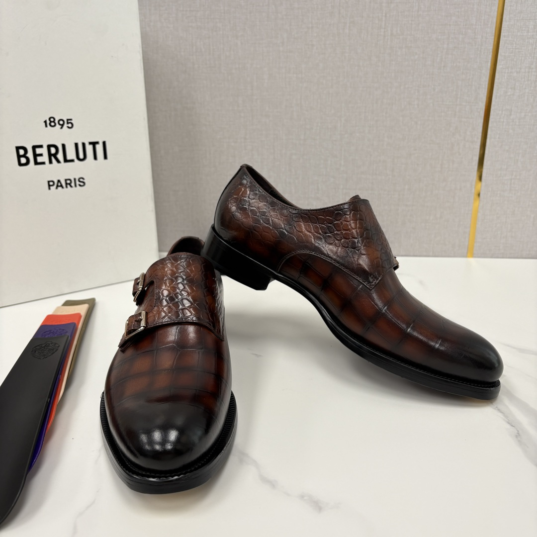 💋💍Berlut* 布鲁提 新款男士手工擦色正装皮鞋上新🆕 经典孟克搭扣皮鞋系列，能完美诠释优雅与质感的