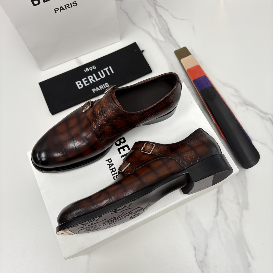 💋💍Berlut* 布鲁提 新款男士手工擦色正装皮鞋上新🆕 经典孟克搭扣皮鞋系列，能完美诠释优雅与质感的