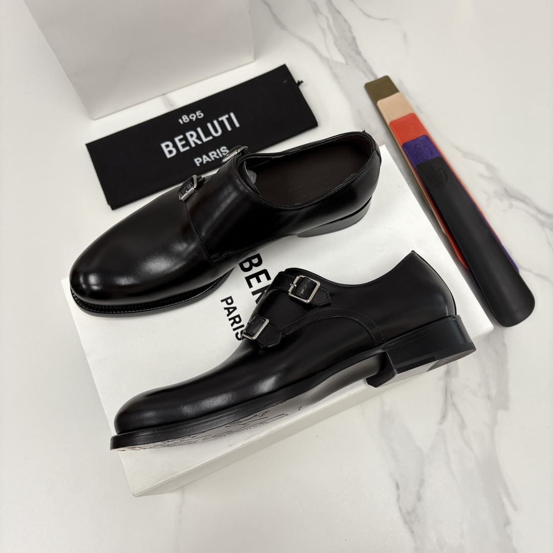 💋💍Berlut* 布鲁提 新款男士手工擦色正装皮鞋上新🆕 经典孟克搭扣皮鞋系列，能完美诠释优雅与质感的