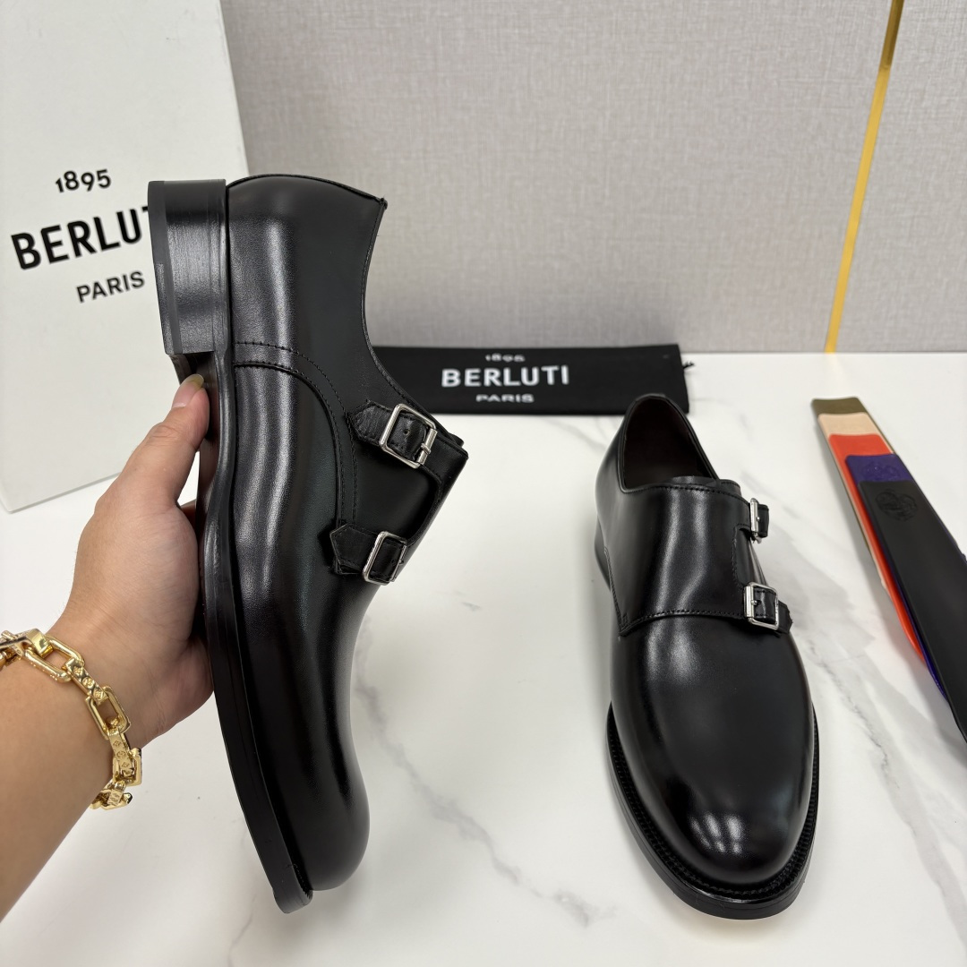 💋💍Berlut* 布鲁提 新款男士手工擦色正装皮鞋上新🆕 经典孟克搭扣皮鞋系列，能完美诠释优雅与质感的