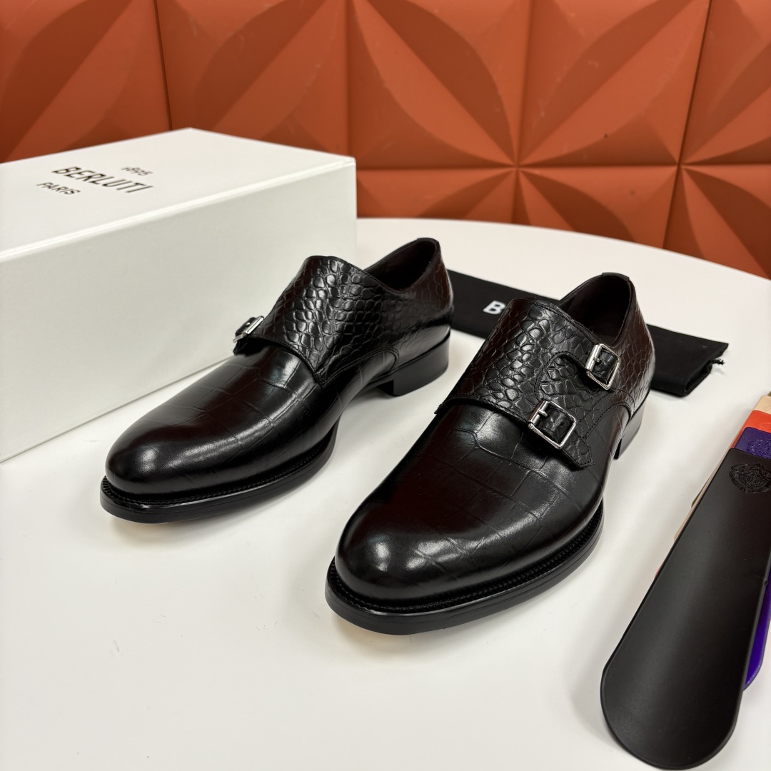 💋💍Berlut* 布鲁提 新款男士手工擦色正装皮鞋上新🆕 经典孟克搭扣皮鞋系列，能完美诠释优雅与质感的