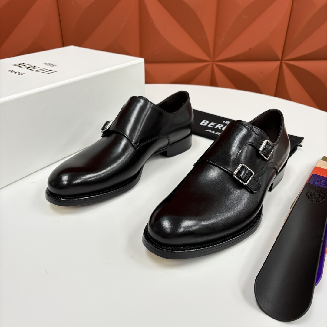 💋💍Berlut* 布鲁提 新款男士手工擦色正装皮鞋上新🆕 经典孟克搭扣皮鞋系列，能完美诠释优雅与质感的