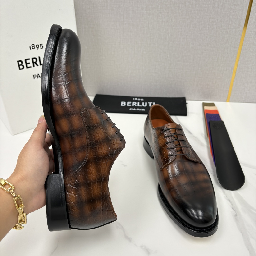 💋💍Berlut* 布鲁提 新款男士手工擦色正装皮鞋上新🆕 鳄鱼纹牛津鞋的商务与格调的极致融合。甄选优质
