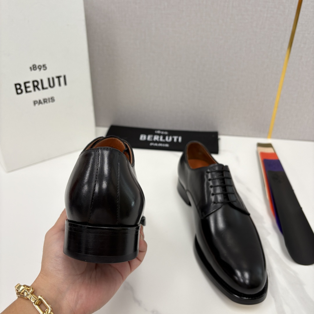 💋💍Berlut* 布鲁提 新款男士手工擦色正装皮鞋上新🆕 鳄鱼纹牛津鞋的商务与格调的极致融合。甄选优质