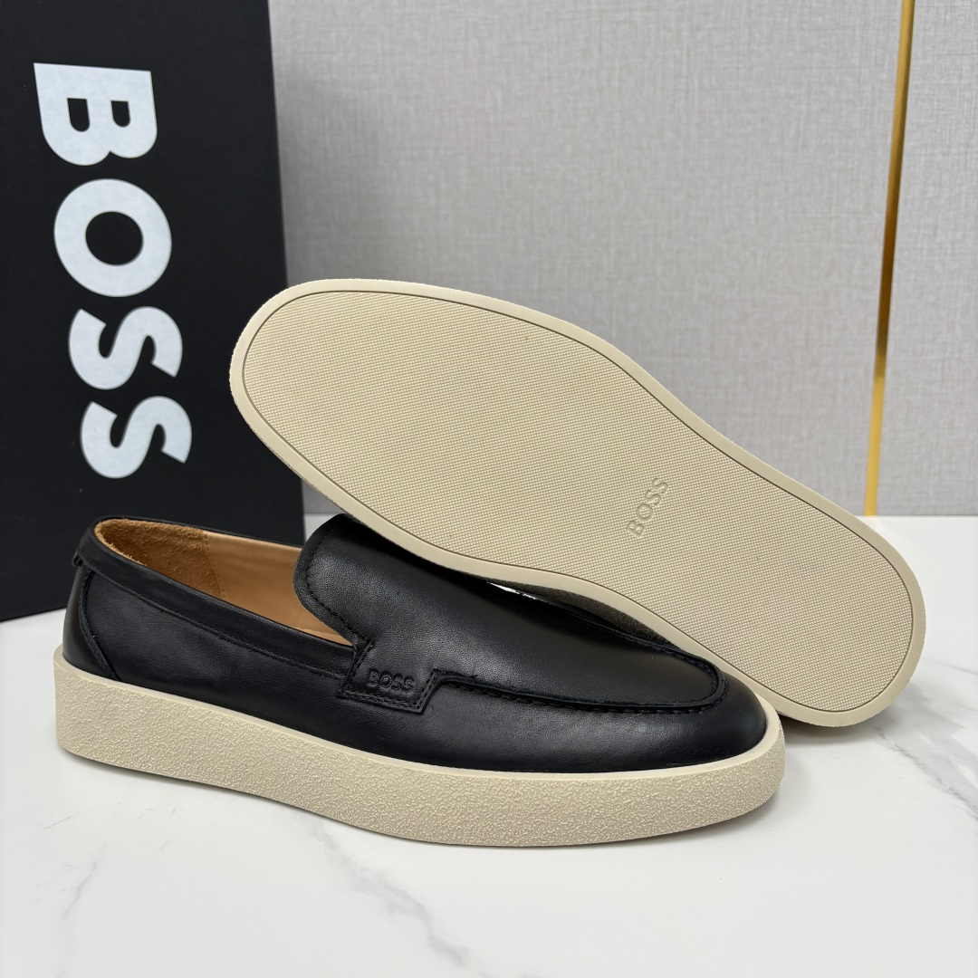 💋💍BOSS 男士新款 HUG*O BOSS男士休闲乐福鞋 商务与休闲的质感平衡。采用头层小牛皮，皮质细
