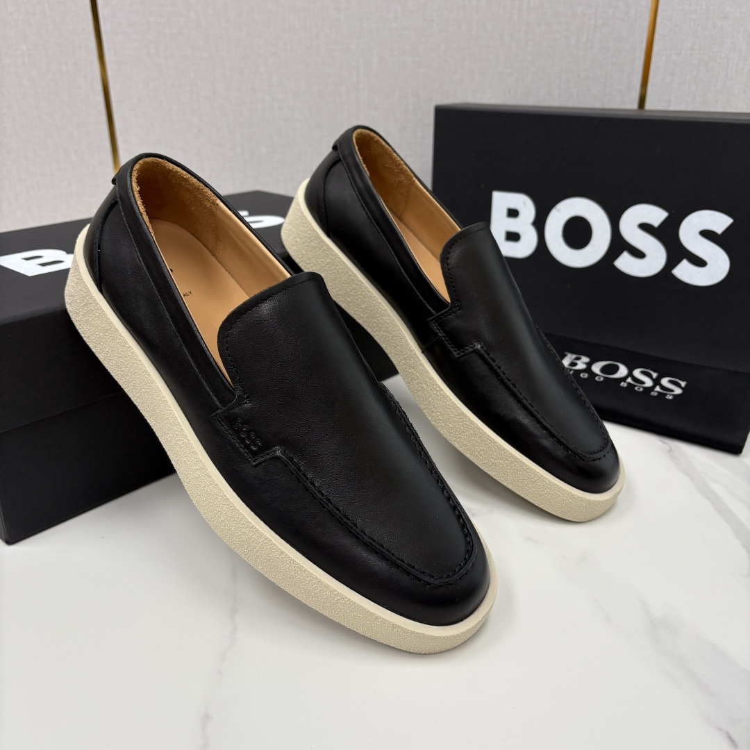 💋💍BOSS 男士新款 HUG*O BOSS男士休闲乐福鞋 商务与休闲的质感平衡。采用头层小牛皮，皮质细