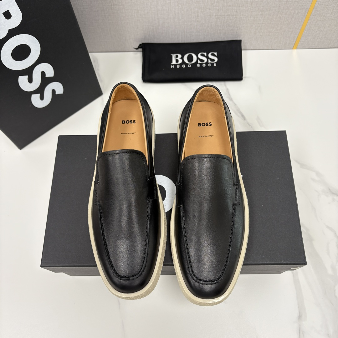 💋💍BOSS 男士新款 HUG*O BOSS男士休闲乐福鞋 商务与休闲的质感平衡。采用头层小牛皮，皮质细