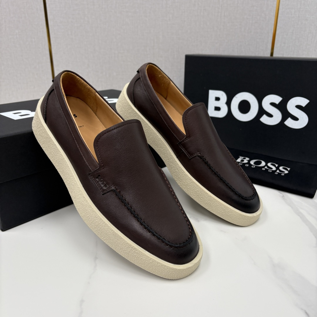 💋💍BOSS 男士新款 HUG*O BOSS男士休闲乐福鞋 商务与休闲的质感平衡。采用头层小牛皮，皮质细