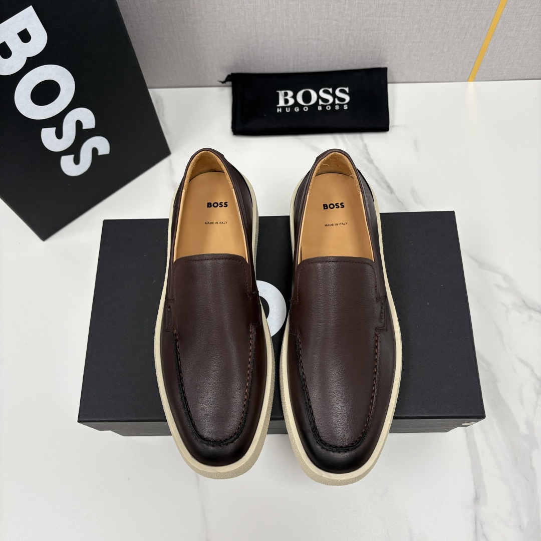 💋💍BOSS 男士新款 HUG*O BOSS男士休闲乐福鞋 商务与休闲的质感平衡。采用头层小牛皮，皮质细