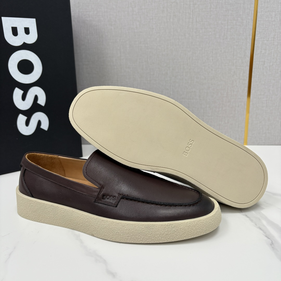 💋💍BOSS 男士新款 HUG*O BOSS男士休闲乐福鞋 商务与休闲的质感平衡。采用头层小牛皮，皮质细