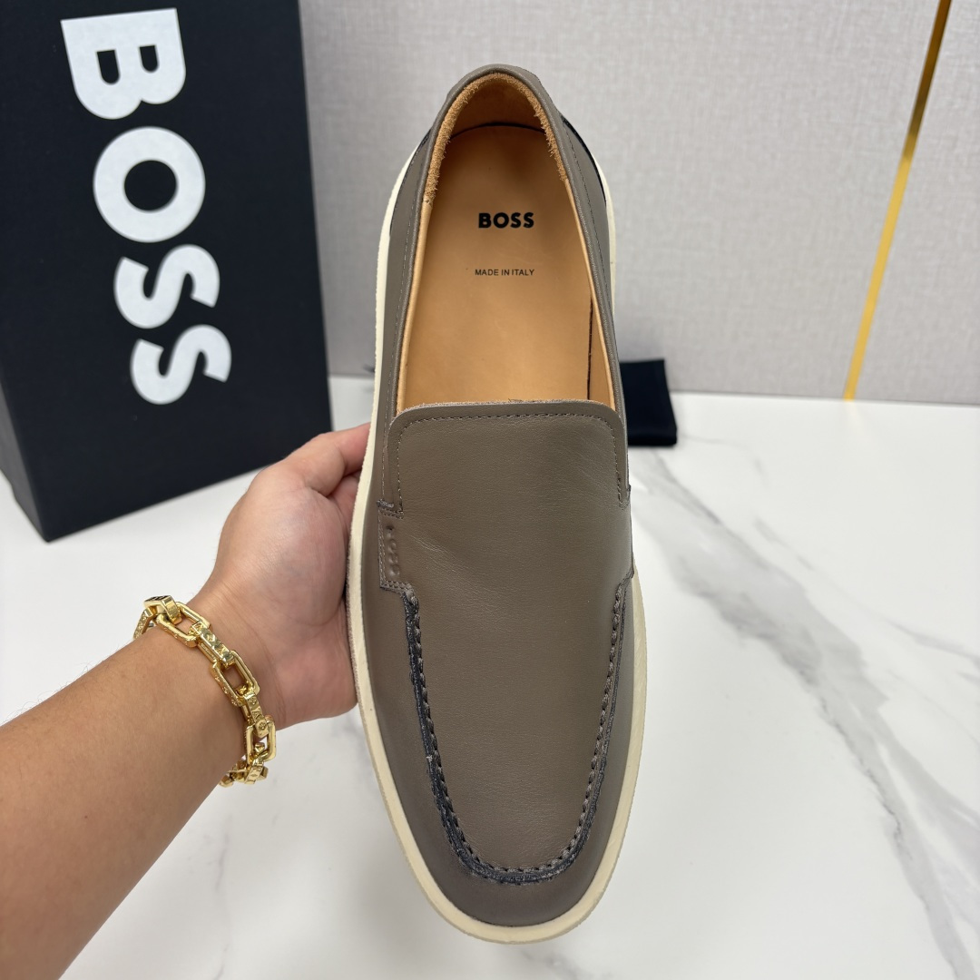 💋💍BOSS 男士新款 HUG*O BOSS男士休闲乐福鞋 商务与休闲的质感平衡。采用头层小牛皮，皮质细