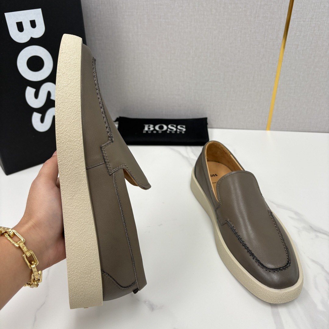 💋💍BOSS 男士新款 HUG*O BOSS男士休闲乐福鞋 商务与休闲的质感平衡。采用头层小牛皮，皮质细