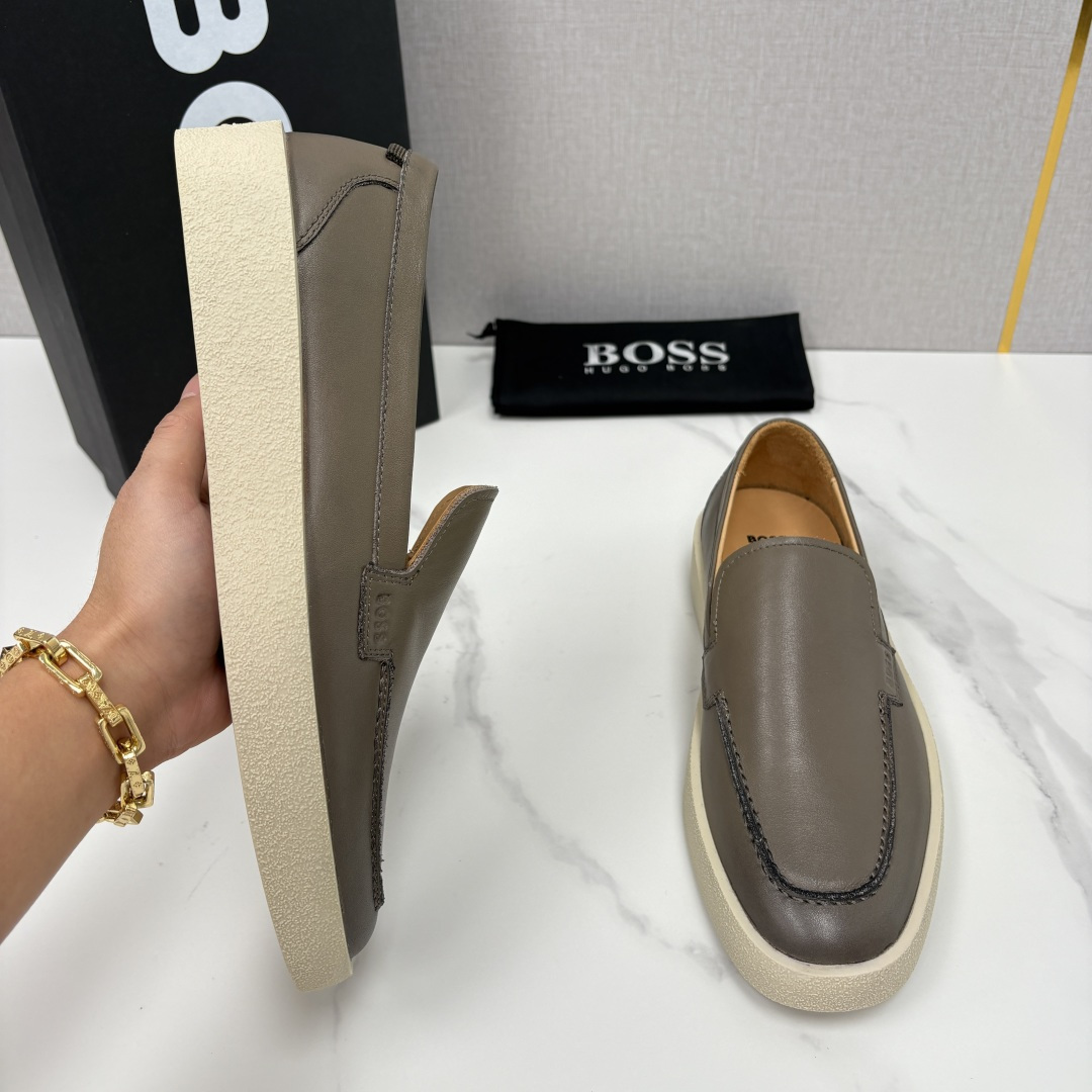 💋💍BOSS 男士新款 HUG*O BOSS男士休闲乐福鞋 商务与休闲的质感平衡。采用头层小牛皮，皮质细