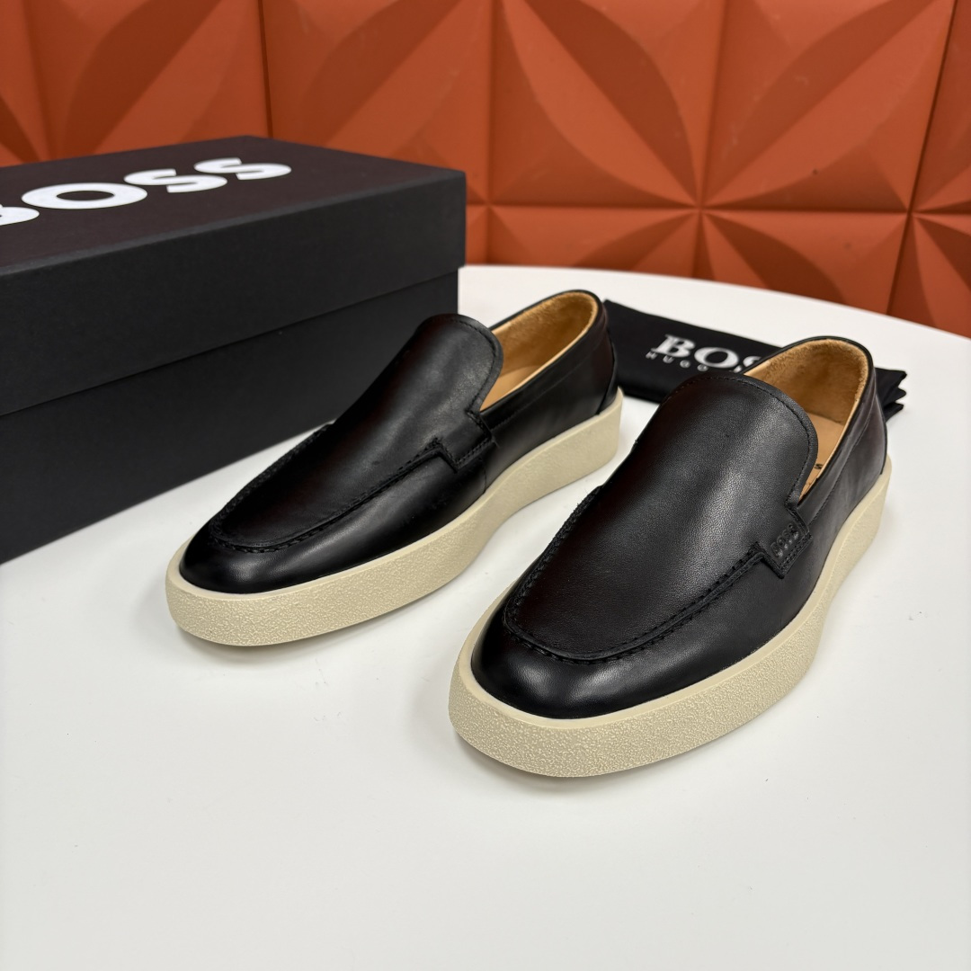 💋💍BOSS 男士新款 HUG*O BOSS男士休闲乐福鞋 商务与休闲的质感平衡。采用头层小牛皮，皮质细