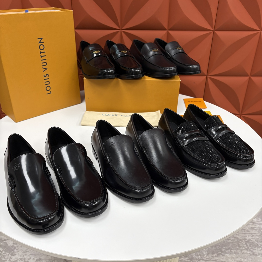 💋💍L家新品 LOUI* 乐福鞋皮鞋 官方 9,350 本款Major乐福鞋皮鞋系列采用进口小牛皮/开边