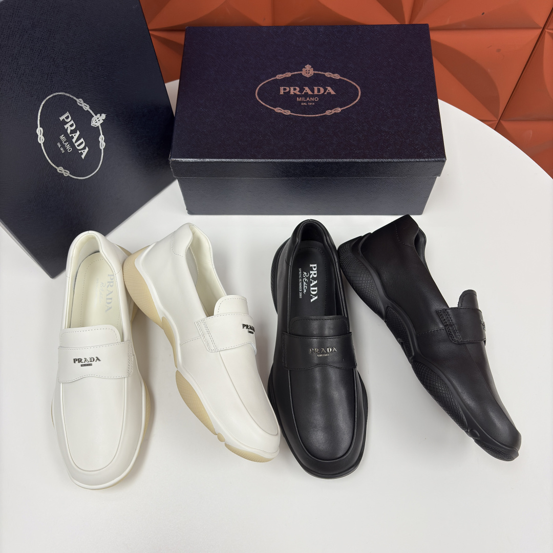 💋💍P家新品 Prad* 普拉-达 莞产出品 新款男士一脚蹬休闲乐福鞋 精准贴合它的设计与质感 采用进口