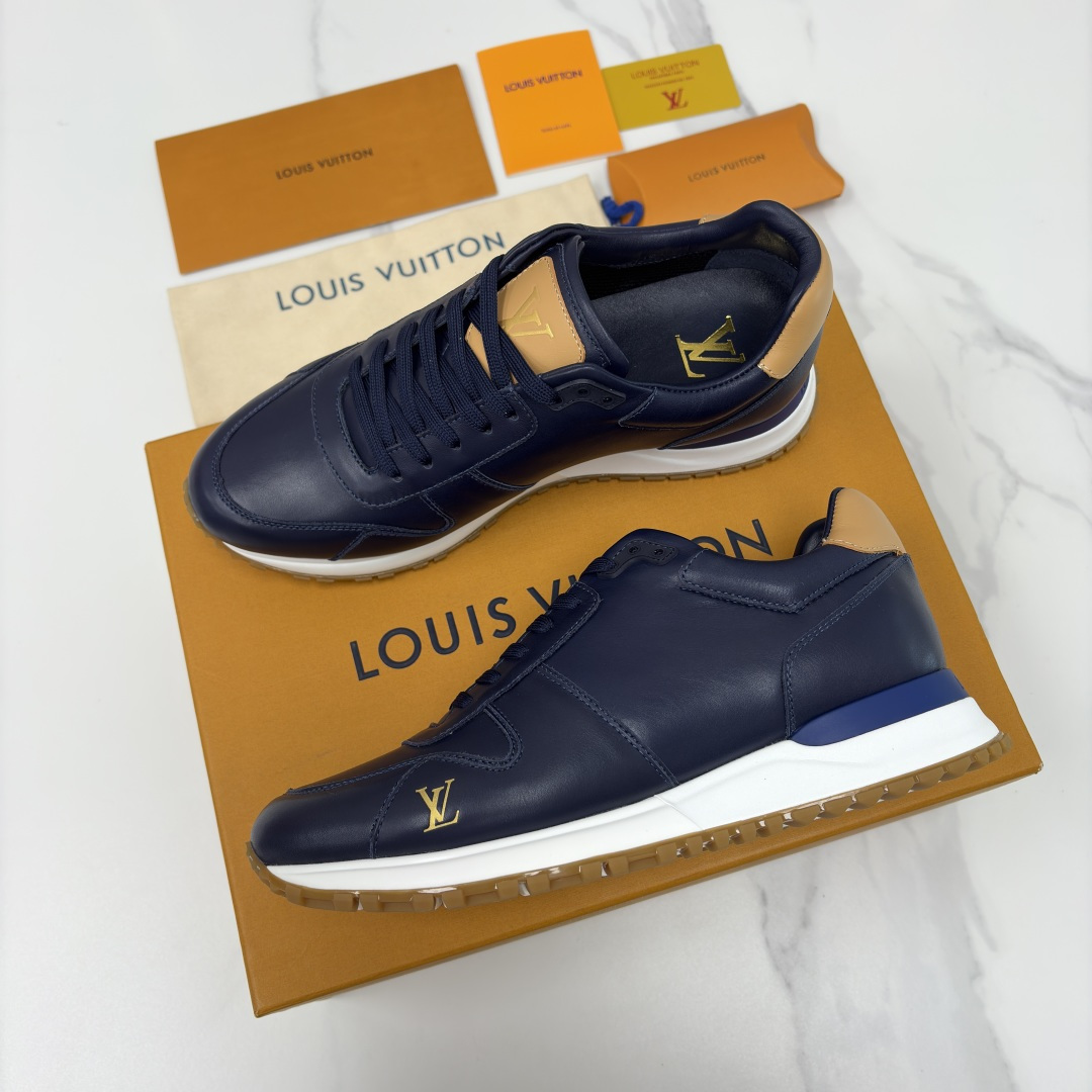 💋 💍 L 家新品 L*V 路易-威登 新款 RUN AWAY 男士运动鞋 官方 9,200 此款运动鞋