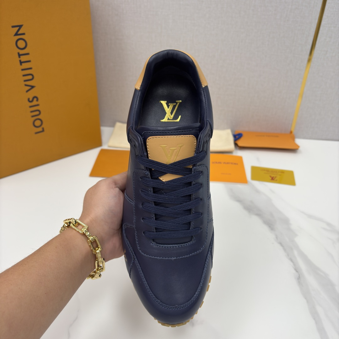 💋 💍 L 家新品 L*V 路易-威登 新款 RUN AWAY 男士运动鞋 官方 9,200 此款运动鞋