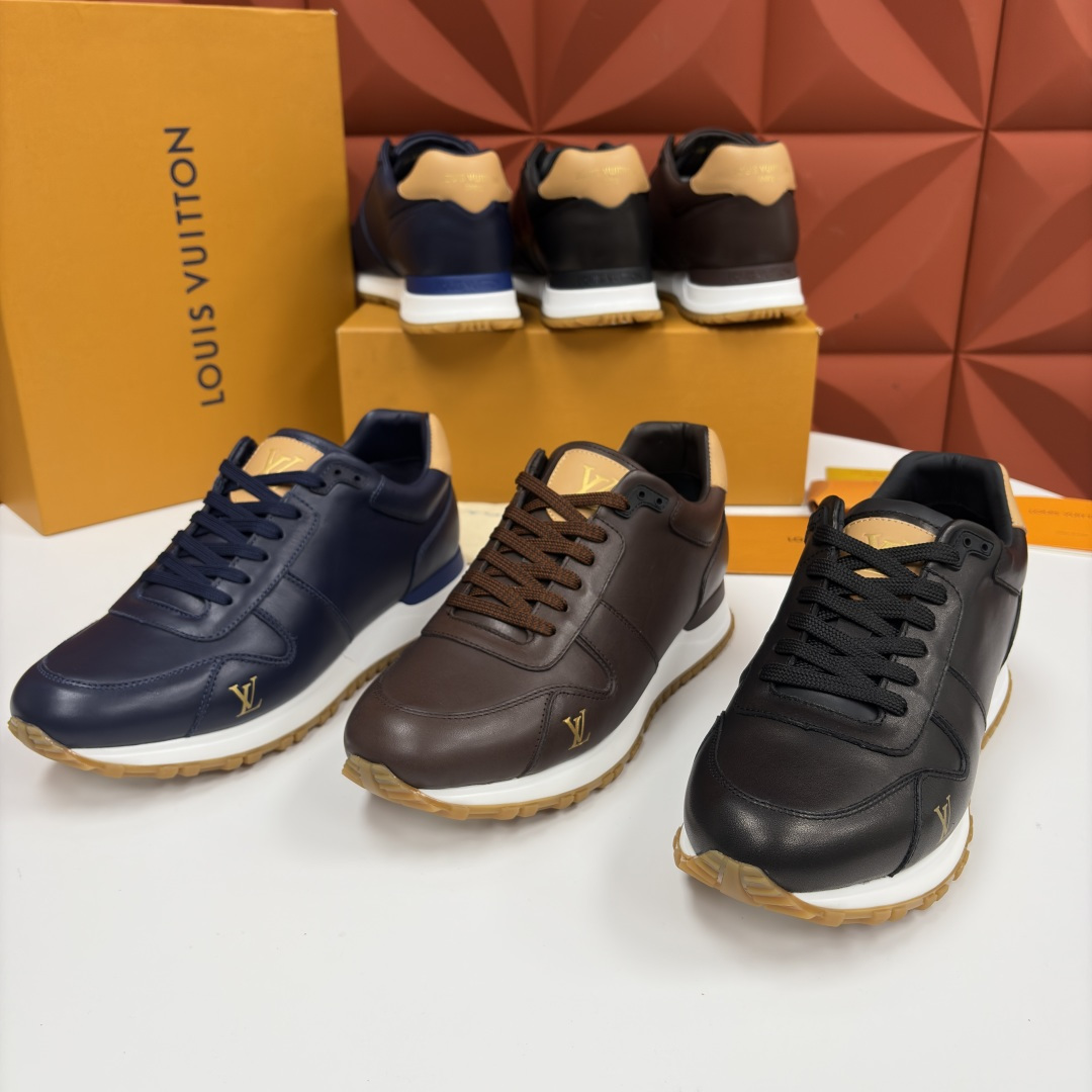 💋 💍 L 家新品 L*V 路易-威登 新款 RUN AWAY 男士运动鞋 官方 9,200 此款运动鞋