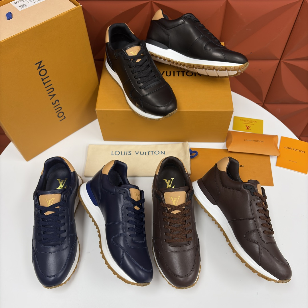 💋 💍 L 家新品 L*V 路易-威登 新款 RUN AWAY 男士运动鞋 官方 9,200 此款运动鞋