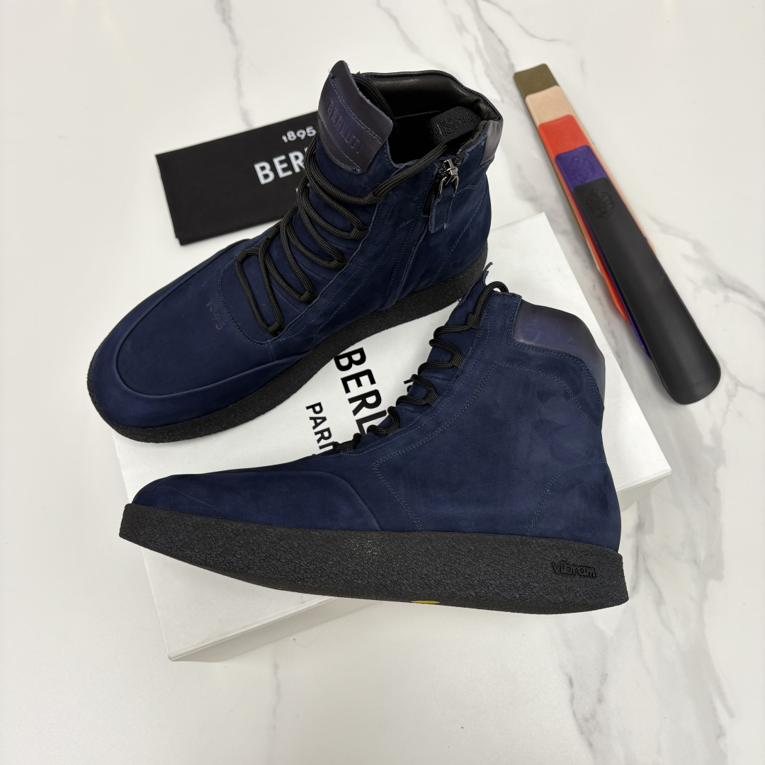 💋💍 布鲁提 Berlut* 男士新品高帮靴 户外徒步靴 官方 19,400 采用优质磨面皮，触感细腻且