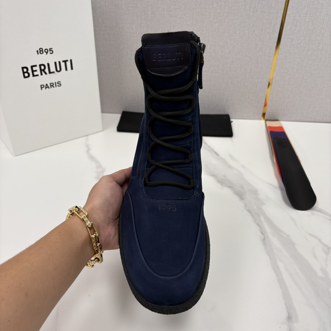 💋💍 布鲁提 Berlut* 男士新品高帮靴 户外徒步靴 官方 19,400 采用优质磨面皮，触感细腻且