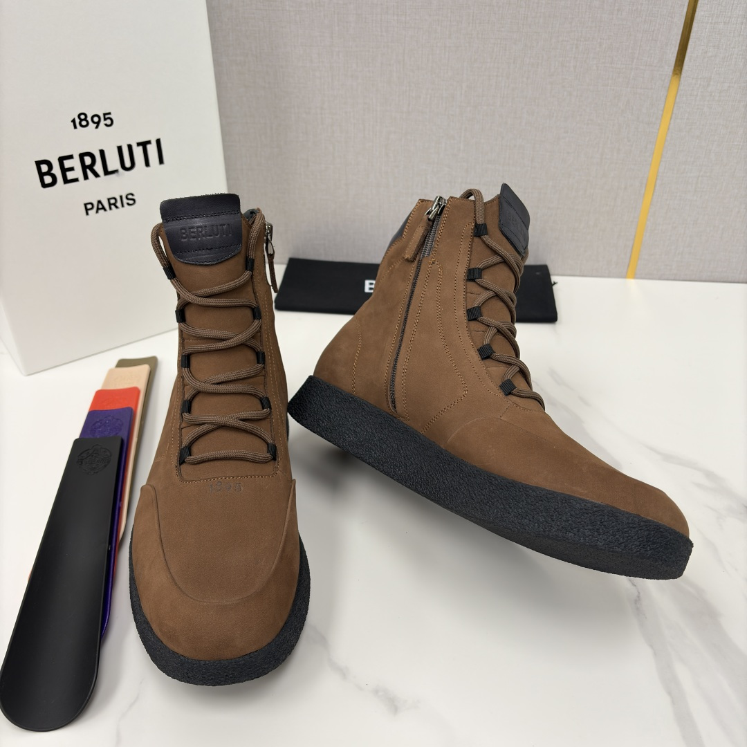 💋💍 布鲁提 Berlut* 男士新品高帮靴 户外徒步靴 官方 19,400 采用优质磨面皮，触感细腻且