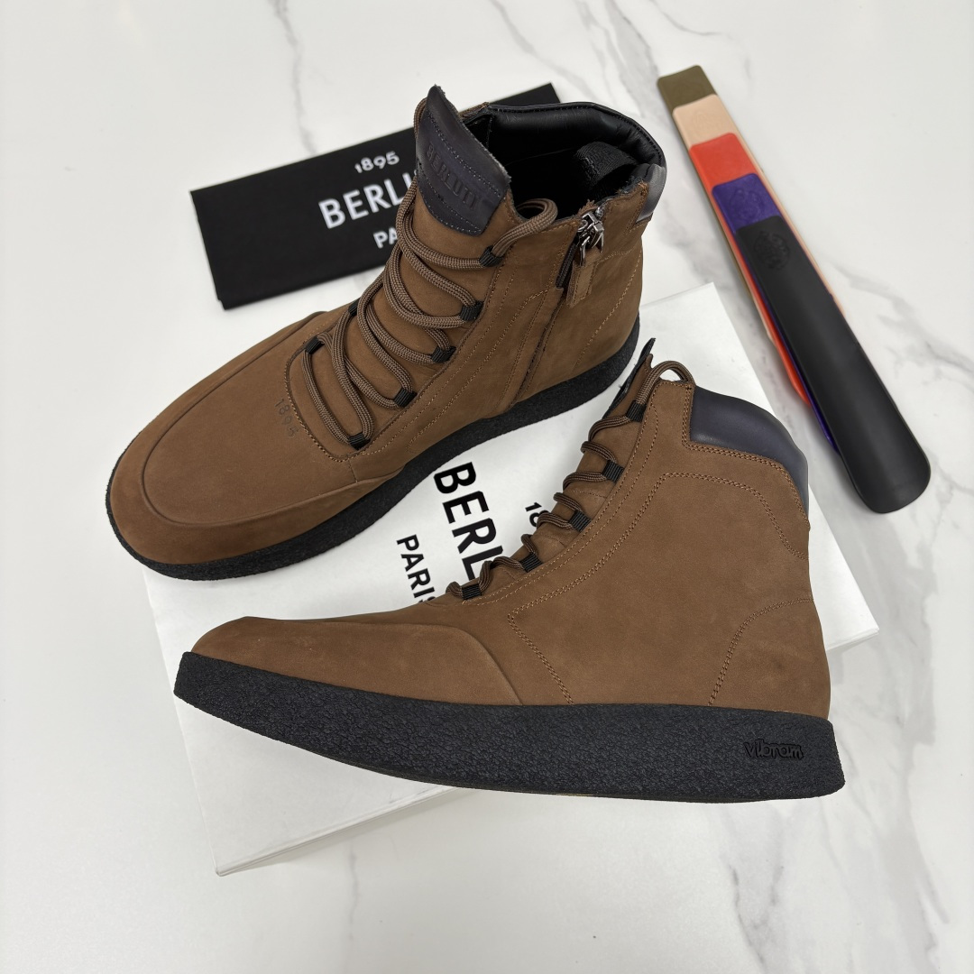 💋💍 布鲁提 Berlut* 男士新品高帮靴 户外徒步靴 官方 19,400 采用优质磨面皮，触感细腻且