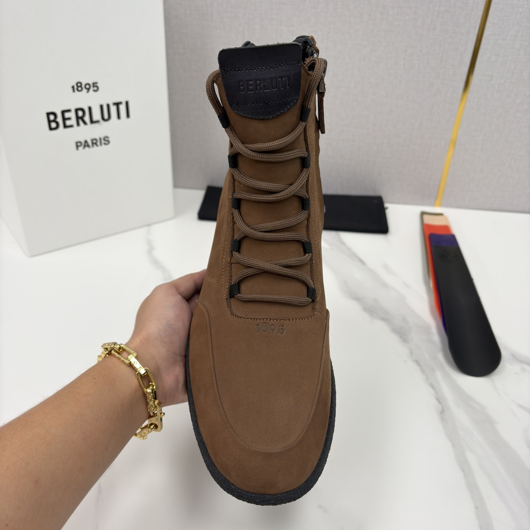 💋💍 布鲁提 Berlut* 男士新品高帮靴 户外徒步靴 官方 19,400 采用优质磨面皮，触感细腻且