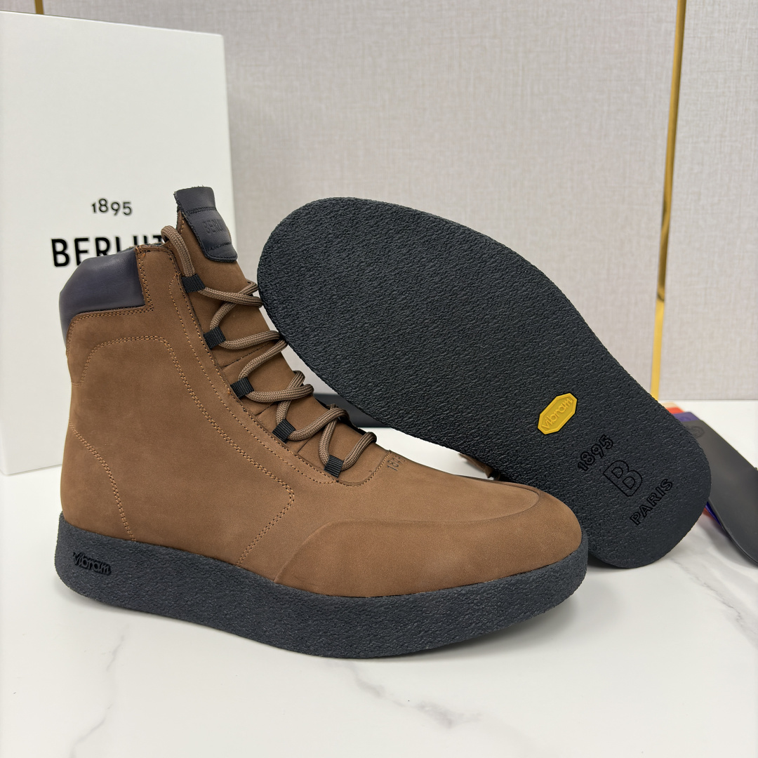 💋💍 布鲁提 Berlut* 男士新品高帮靴 户外徒步靴 官方 19,400 采用优质磨面皮，触感细腻且