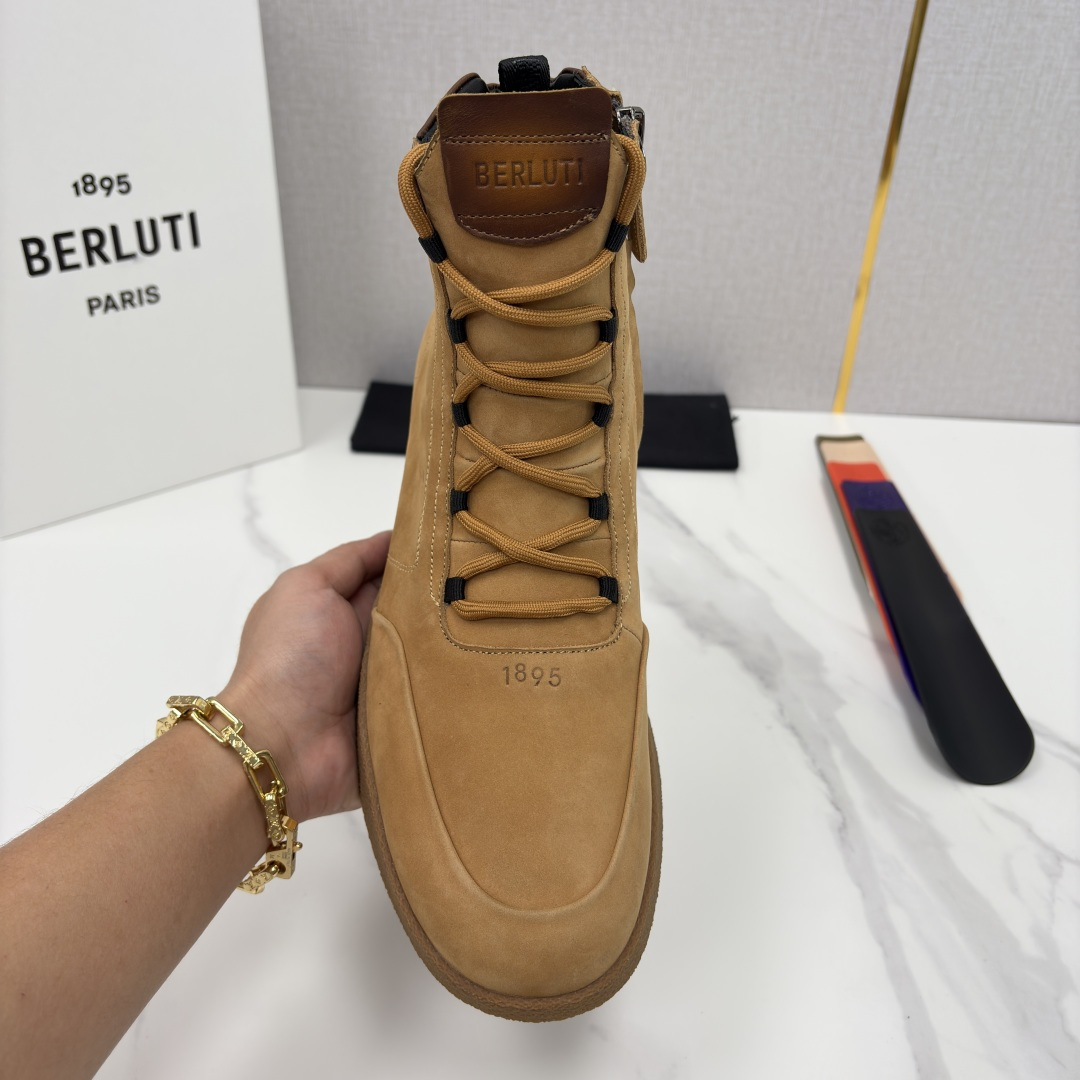 💋💍 布鲁提 Berlut* 男士新品高帮靴 户外徒步靴 官方 19,400 采用优质磨面皮，触感细腻且