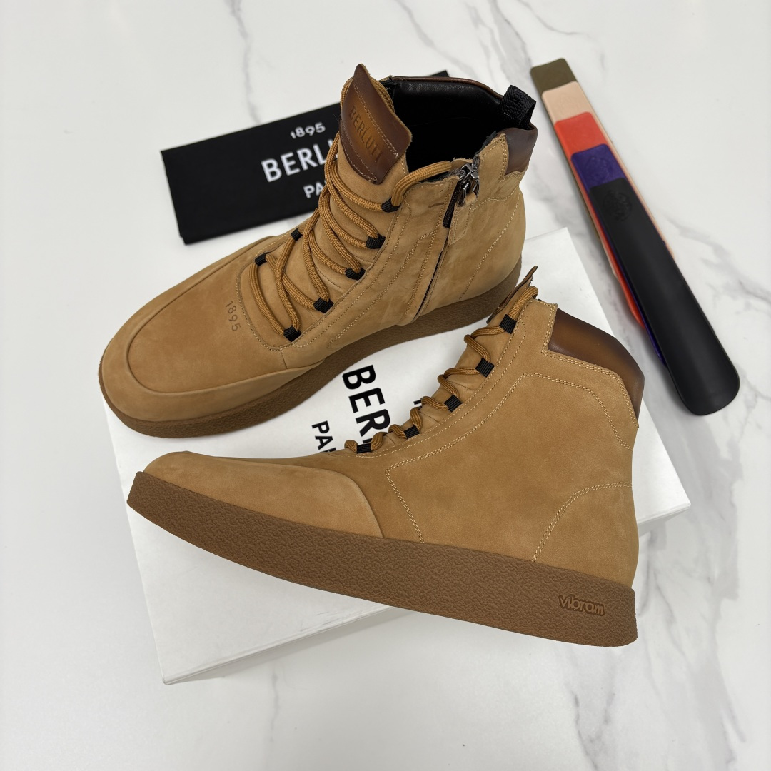 💋💍 布鲁提 Berlut* 男士新品高帮靴 户外徒步靴 官方 19,400 采用优质磨面皮，触感细腻且