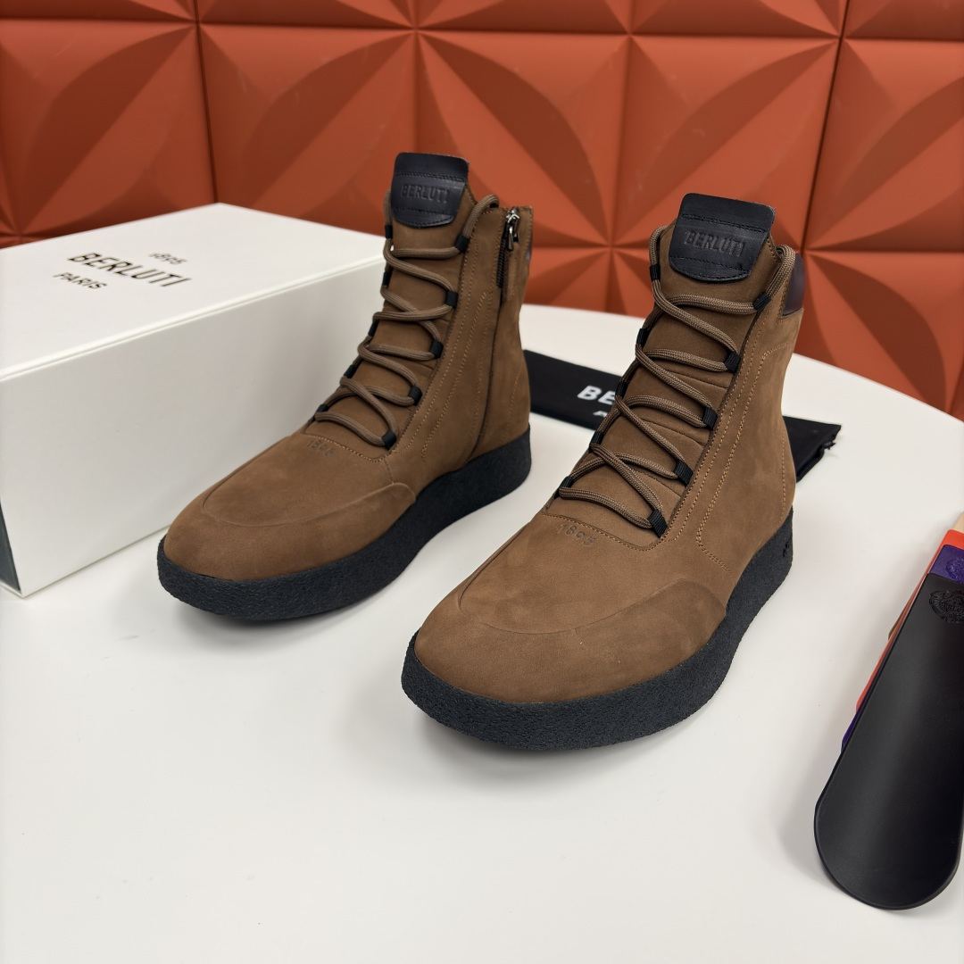 💋💍 布鲁提 Berlut* 男士新品高帮靴 户外徒步靴 官方 19,400 采用优质磨面皮，触感细腻且