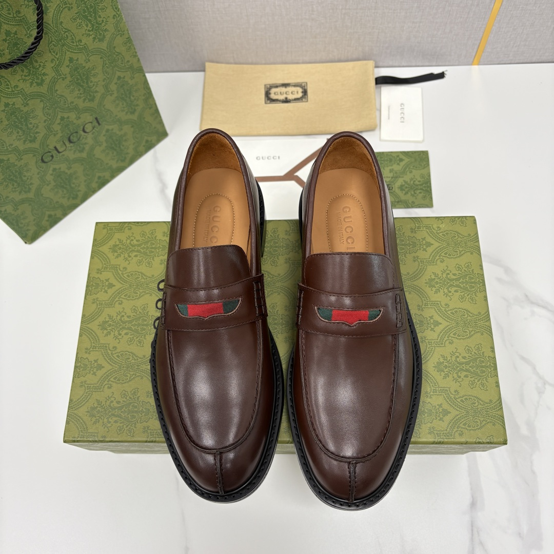 💋💍G家 GUCC* 新品男士简约乐福鞋皮鞋 经典与时尚的交融 Jordaan 乐福鞋：刻在DNA里的优