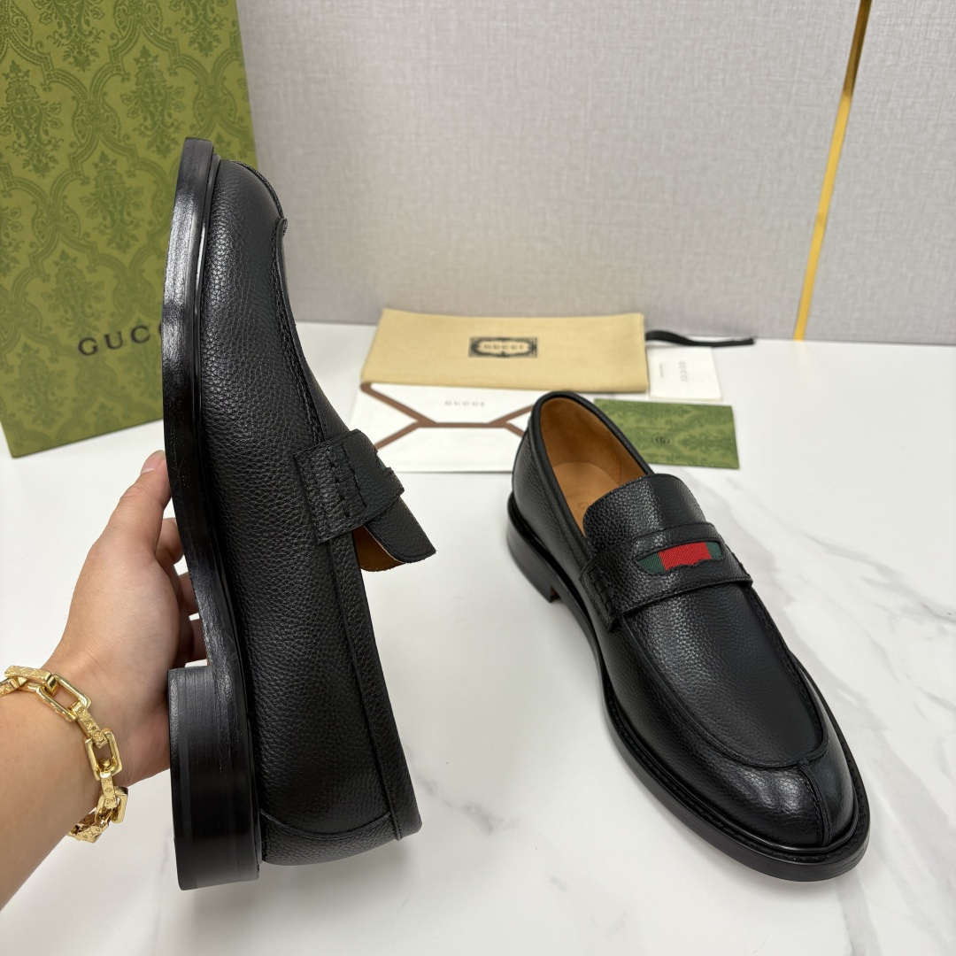 💋💍G家 GUCC* 新品男士简约乐福鞋皮鞋 经典与时尚的交融 Jordaan 乐福鞋：刻在DNA里的优